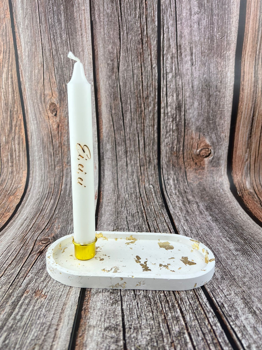 Deko Kerzenteller mit Goldflocken und personalisierter Kerze