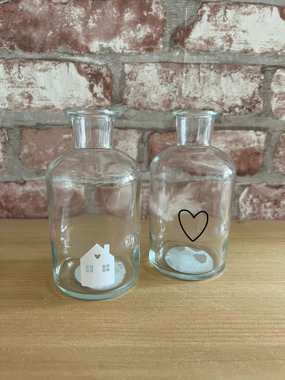 Glasvasen  als Kerzenhalter mit Haus und Herz Motiv
